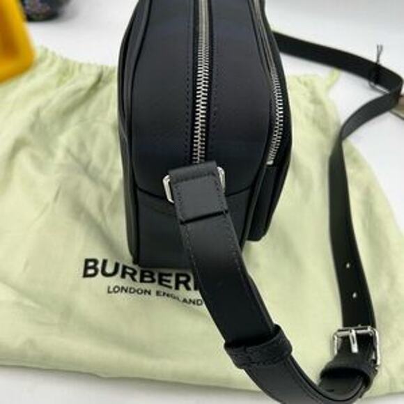 Men's Burberry, check messenger bag in navy blue. Adjustable shoulder strap. - Picture 2 of 16
